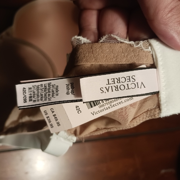 Victoria's Secret Floral Lace Push Up 42C Bra - Picture 3 of 4